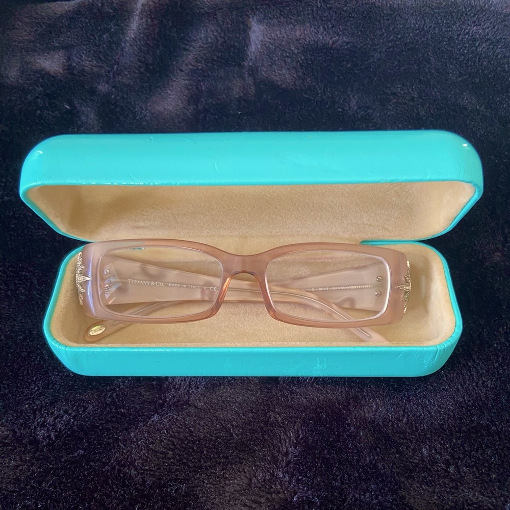 Tiffany & Co. eyeglass. Light rose/ pale pink. Great condition